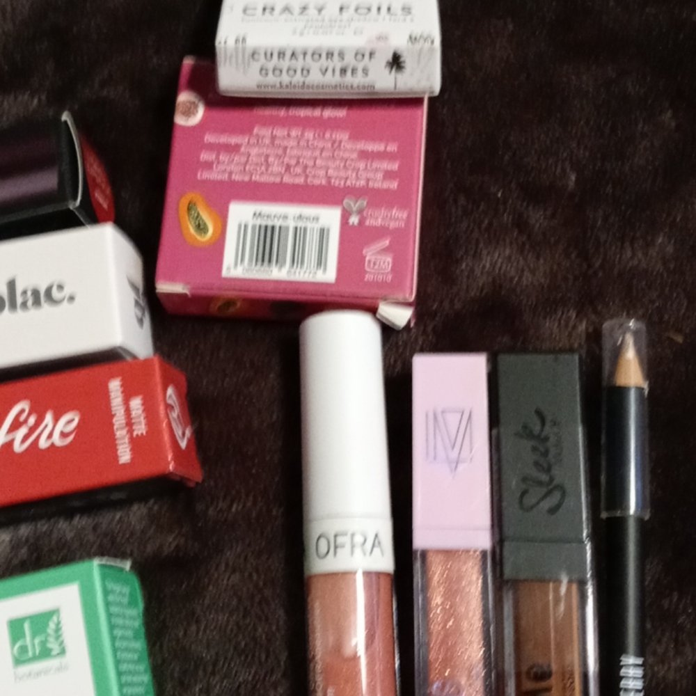 17pcs deluxe beauty bundle + bag & free gift - Picture 9 of 11
